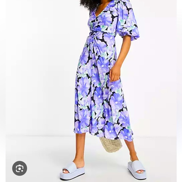 Gorgeous Mango Floral Dress - Picture 2 of 8